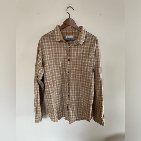 Set of Two Columbia Button Down Plaid Shirts - Picture 8 of 11